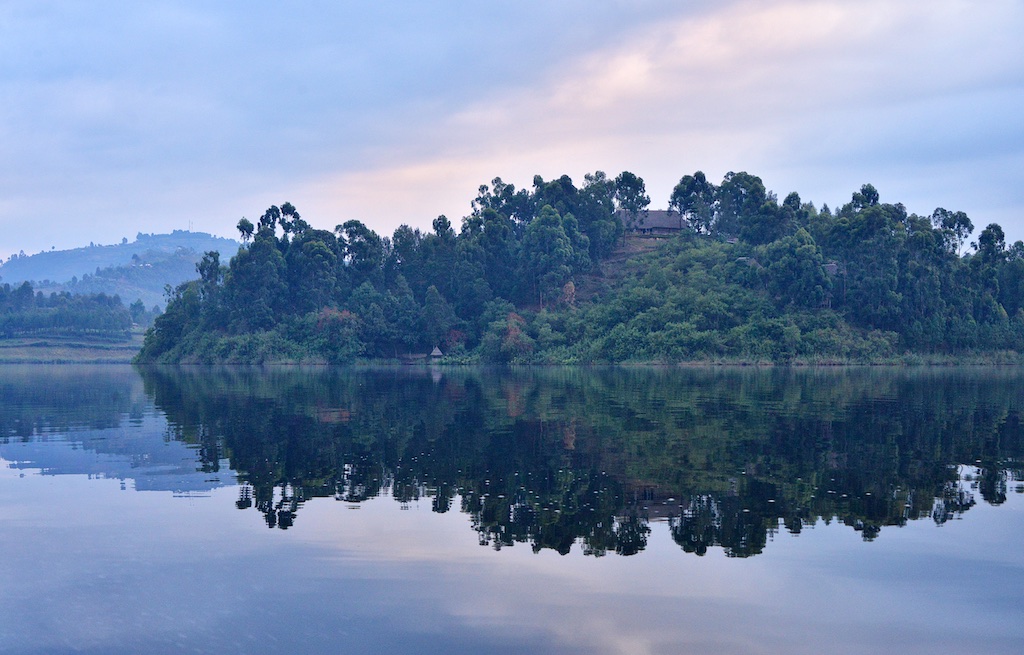 Uganda travel landscape